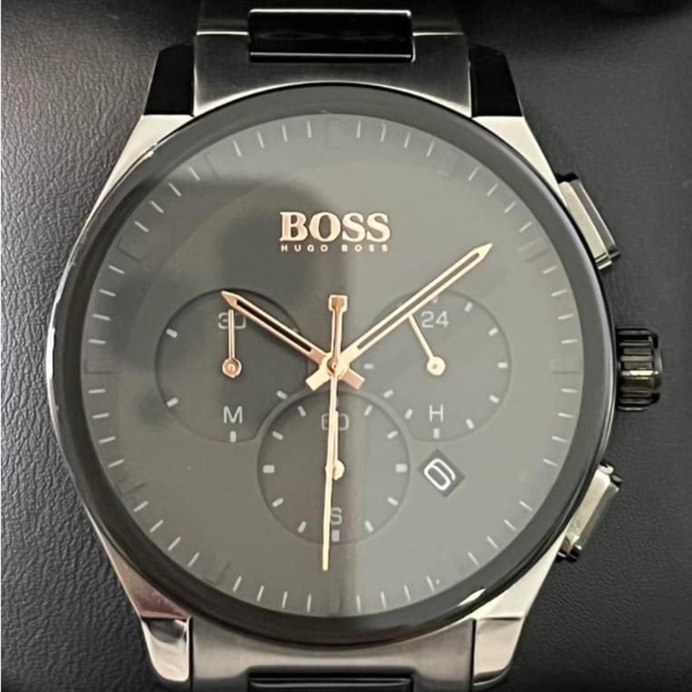 Hugo Boss Men’s Peak Chronograph Watch
Case Size: 44mm